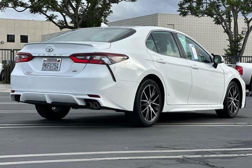 2021 Toyota Camry SE