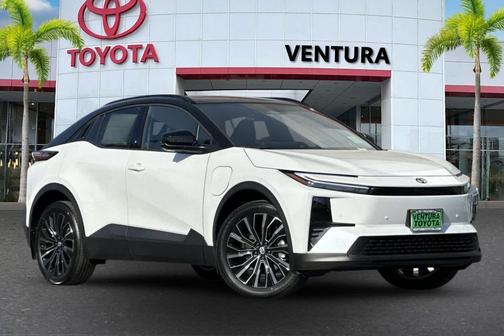 Wind Chill Pearl w/Midnight Black Metallic Roof 2026 Toyota C-HR XSE