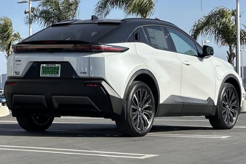 Wind Chill Pearl w/Midnight Black Metallic Roof 2026 Toyota C-HR XSE