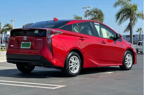 2016 Toyota Prius Three