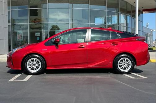 2016 Toyota Prius Three
