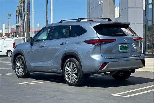 2020 Toyota Highlander Platinum