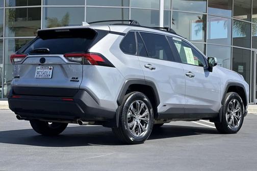 2023 Toyota RAV4 Hybrid XLE Premium