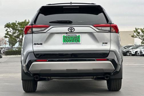 2025 Toyota RAV4 Hybrid SE