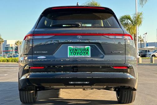 2025 Toyota Crown Signia Limited