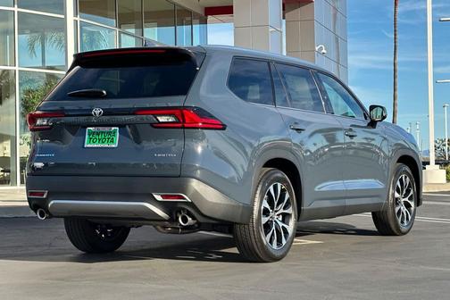 2026 Toyota Grand Highlander Hybrid Limited MAX