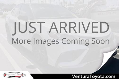 Wind Chill Pearl/Midnight Black Metallic 2022 Toyota Camry XSE