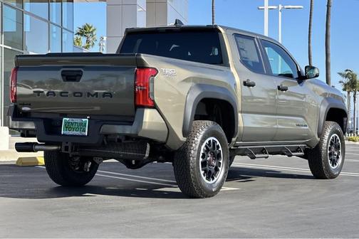 2025 Toyota Tacoma TRD Off Road