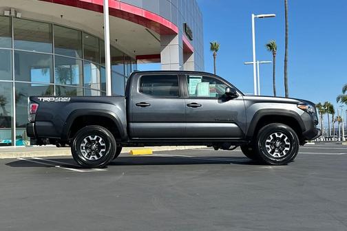 2022 Toyota Tacoma TRD Sport