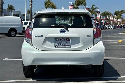 2016 Toyota Prius c Three