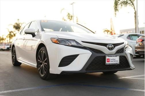 2019 Toyota Camry SE