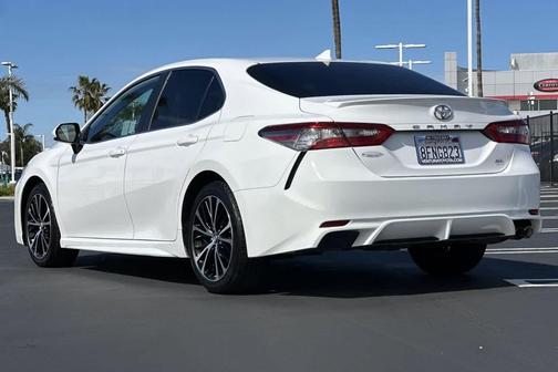 2019 Toyota Camry SE