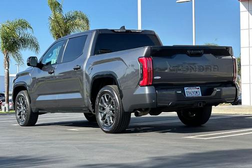 2022 Toyota Tundra Platinum
