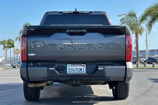 2022 Toyota Tundra Platinum