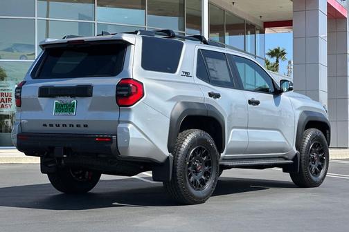 2025 Toyota 4Runner TRD Off Road