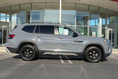 Pure Gray 2024 Volkswagen Atlas 2.0T SEL