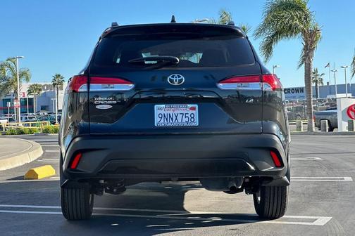 2024 Toyota Corolla Cross LE