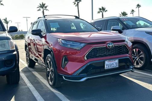 2025 Toyota RAV4 Hybrid SE