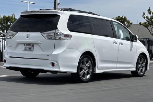 2014 Toyota Sienna SE