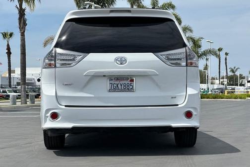 2014 Toyota Sienna SE