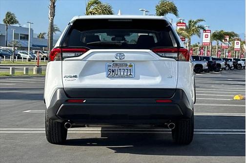2024 Toyota RAV4 LE