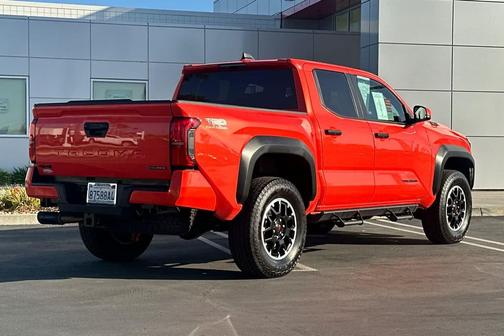 2024 Toyota Tacoma TRD Off Road
