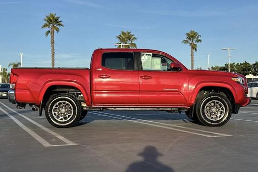 2017 Toyota Tacoma SR5