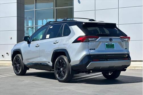 2025 Toyota RAV4 Hybrid SE