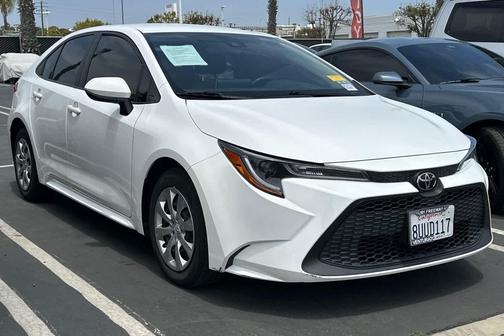 Super White 2021 Toyota Corolla LE