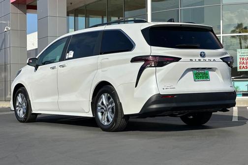 2025 Toyota Sienna XLE 7 Passenger