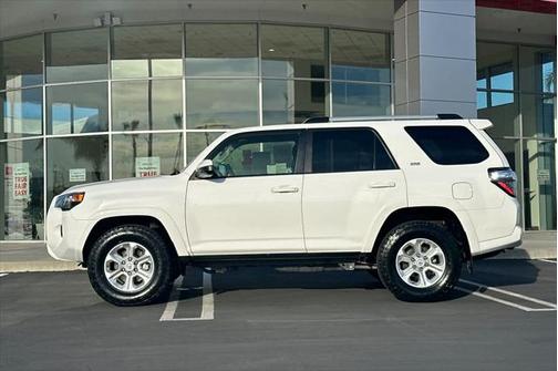 2023 Toyota 4Runner SR5