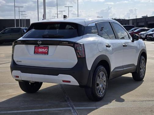 Fresh Powder 2026 Nissan Kicks S