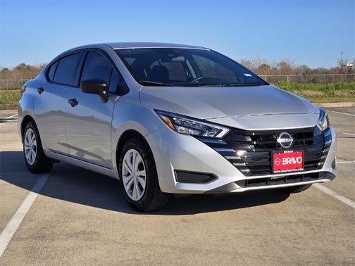 2025 Nissan Versa 1.6 S