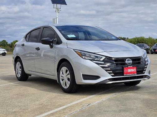 2025 Nissan Versa 1.6 S