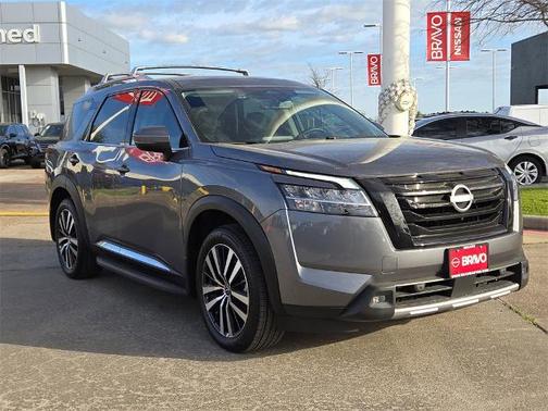 2024 Nissan Pathfinder Platinum