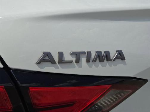 2025 Nissan Altima S