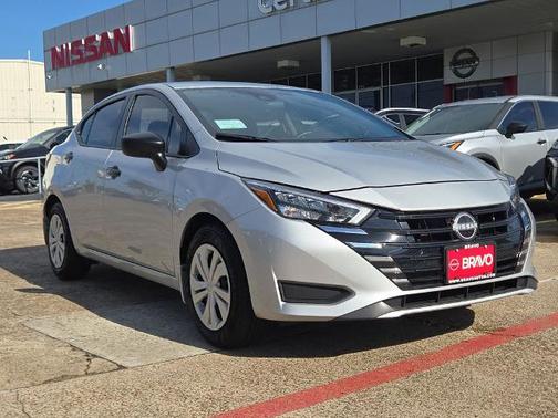 2025 Nissan Versa 1.6 S
