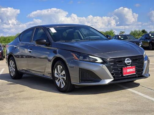 2025 Nissan Altima S