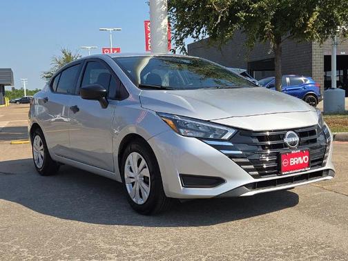 2025 Nissan Versa 1.6 S