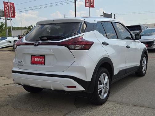 2024 Nissan Kicks S