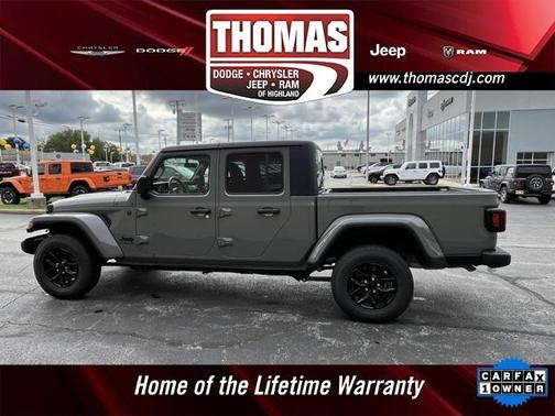 2022 Jeep Gladiator Sport
