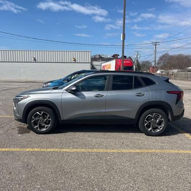 2025 Chevrolet Trax LT