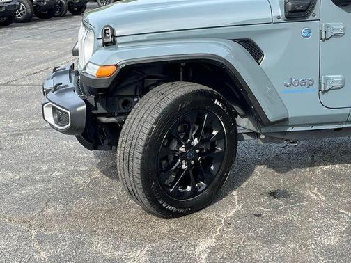 Anvil Clearcoat 2025 Jeep Wrangler 4xe Sahara