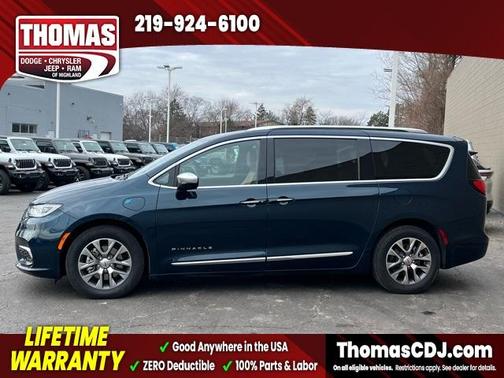 2023 Chrysler Pacifica Hybrid Pinnacle