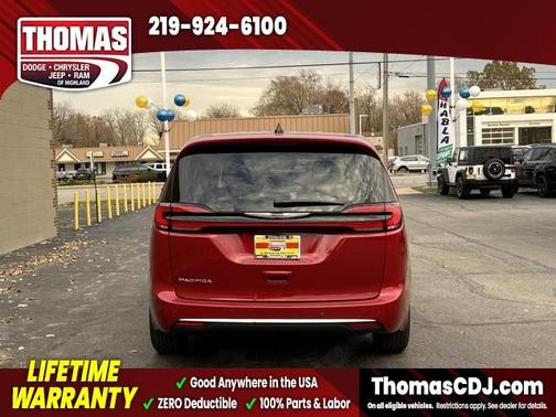 2026 Chrysler Pacifica Select