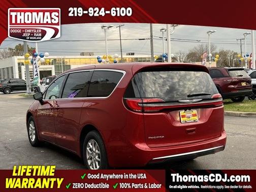 2026 Chrysler Pacifica Select