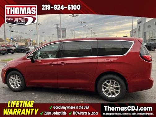 2026 Chrysler Pacifica Select