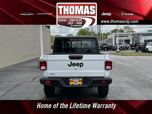2022 Jeep Gladiator Sport