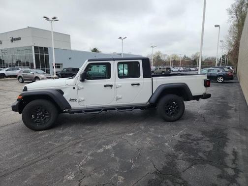 2022 Jeep Gladiator Sport