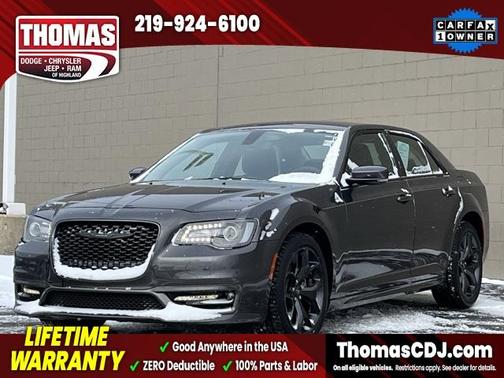 2023 Chrysler 300 Touring L